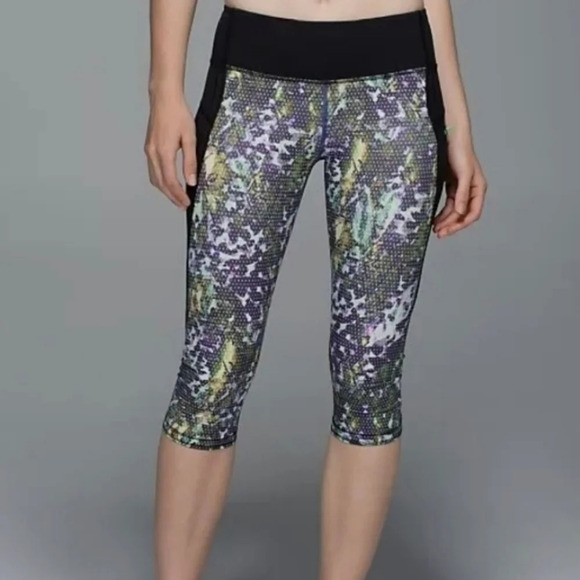 Lululemon capri  legging - Picture 1 of 10